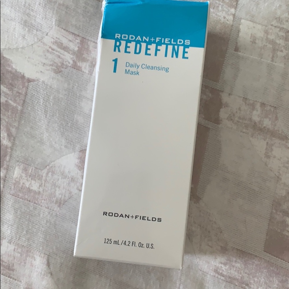 Rodan and Fields Daily Cleansing Mask